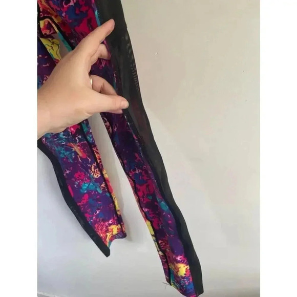 NWT Women's PopFit Multicolor Leggings Size‎ S Yoga Pants 0305 - Picture 3 of 10
